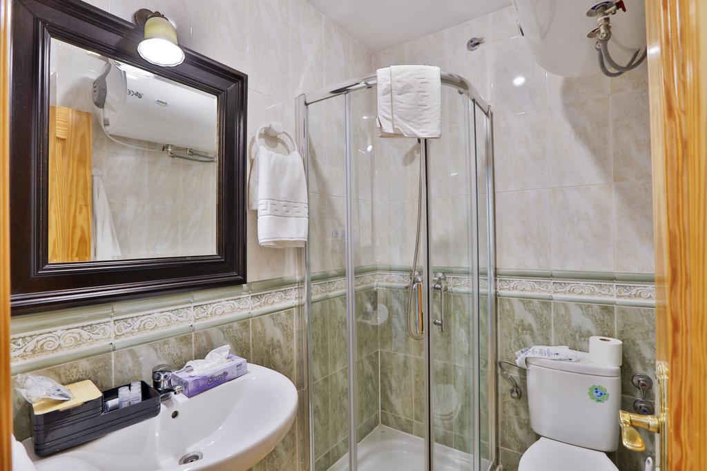 Apartamentos Castillo Cazorla Buitenkant foto